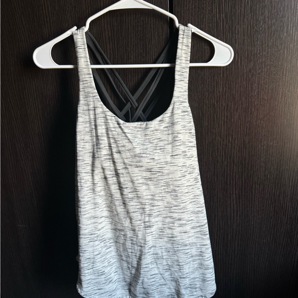 Lululemon Women's Grey/White bra tank